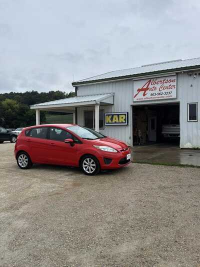 2013 Ford Fiesta, $3900. Photo 2