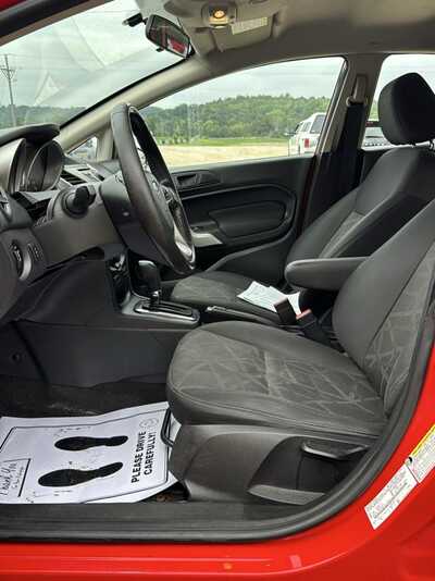 2013 Ford Fiesta, $3900. Photo 6