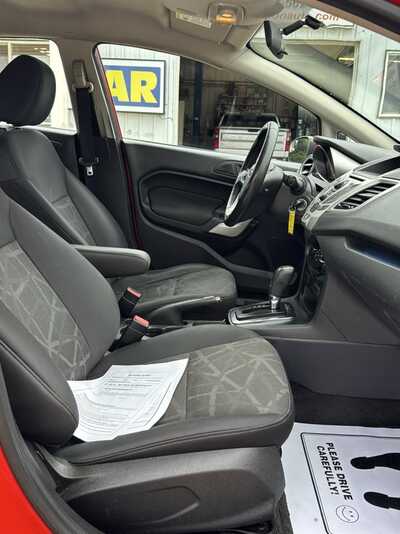 2013 Ford Fiesta, $3900. Photo 7