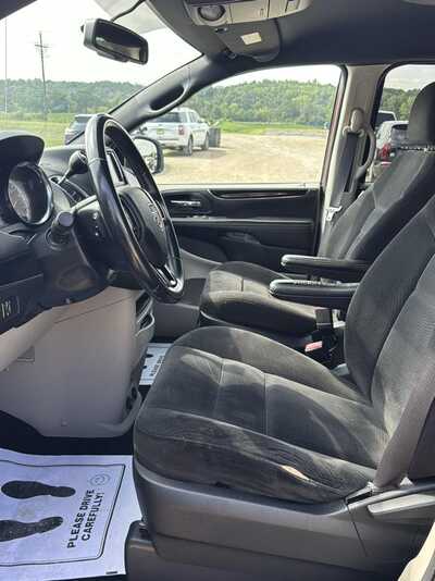 2016 Dodge Grand Caravan, $4900. Photo 6