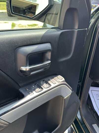 2015 Chevrolet 1500 Crew Cab, $14900. Photo 6