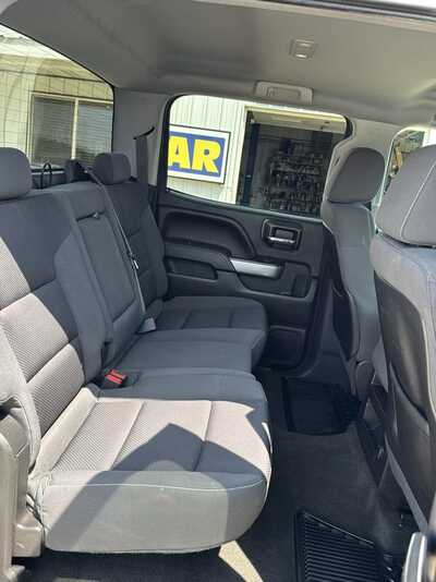 2015 Chevrolet 1500 Crew Cab, $14900. Photo 9