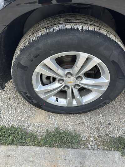 2017 Chevrolet Equinox, $9500. Photo 11