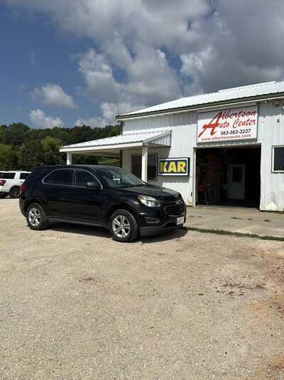 2017 Chevrolet Equinox, $9500. Photo 2