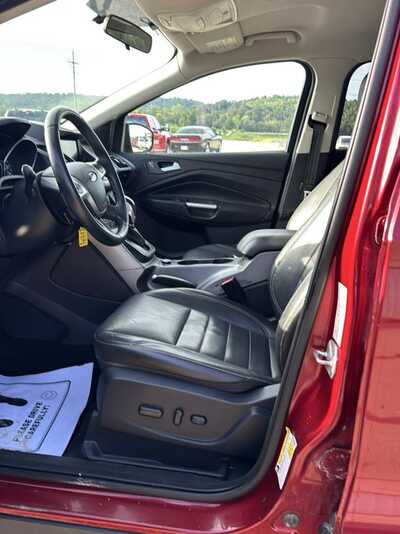 2014 Ford Escape, $4900. Photo 6
