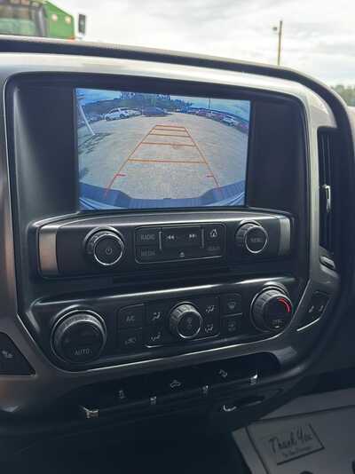 2017 Chevrolet 1500 Crew Cab, $18500. Photo 5