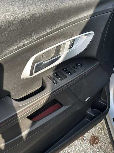 2013 Chevrolet Equinox, $7900. Photo 5