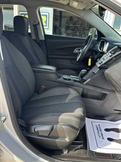 2013 Chevrolet Equinox, $7900. Photo 7