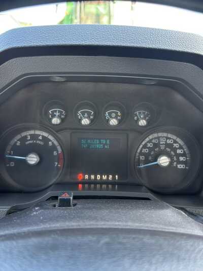 2016 Ford F250 Crew Cab, $10900. Photo 3