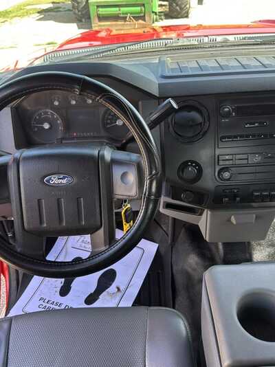 2016 Ford F250 Crew Cab, $10900. Photo 4