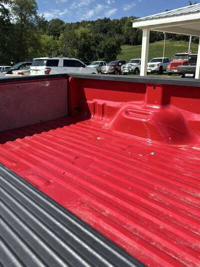 2016 Ford F250 Crew Cab, $10900. Photo 9