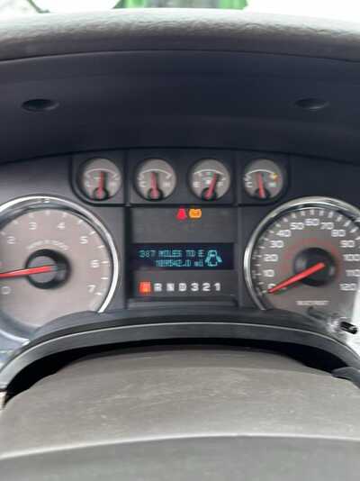2010 Ford F-150, $3900. Photo 3