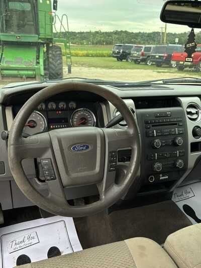 2010 Ford F-150, $3900. Photo 4