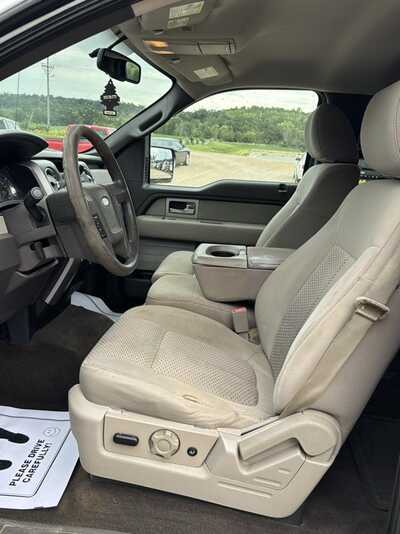 2010 Ford F-150, $3900. Photo 6