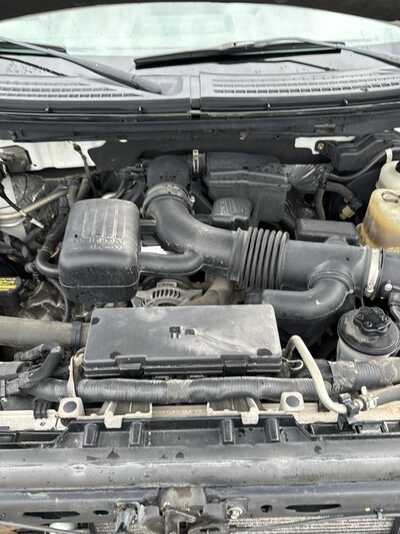 2010 Ford F-150, $3900. Photo 7