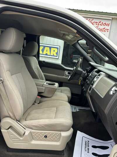 2010 Ford F-150, $3900. Photo 8