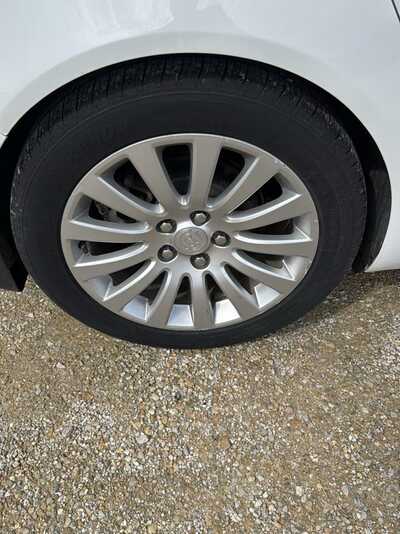 2011 Buick Regal, $6900. Photo 10