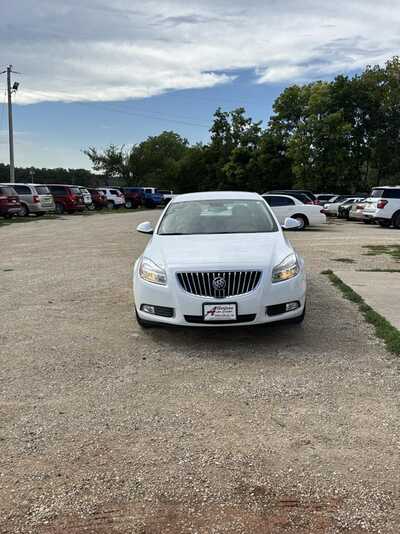 2011 Buick Regal, $6900. Photo 12