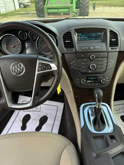 2011 Buick Regal, $6900. Photo 4