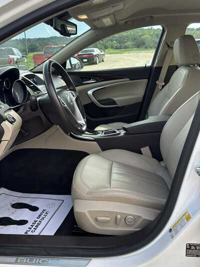 2011 Buick Regal, $6900. Photo 6