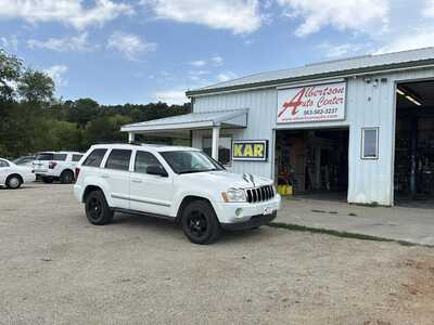 2007 Jeep Grand Cherokee, $3900. Photo 2