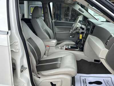 2007 Jeep Grand Cherokee, $3900. Photo 7