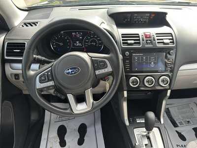 2018 Subaru Forester, $17900. Photo 4