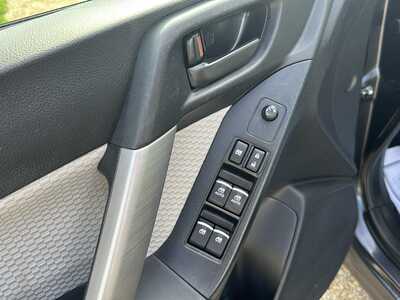 2018 Subaru Forester, $17900. Photo 5