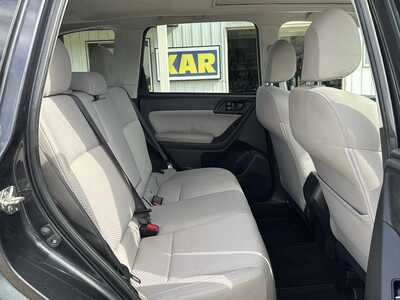 2018 Subaru Forester, $17900. Photo 9