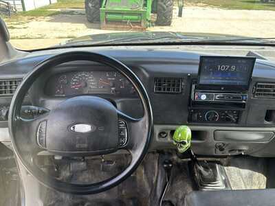 2003 Ford F250 Crew Cab, $5900. Photo 4