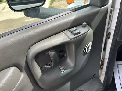 2009 Chevrolet Van,Cargo, $8900. Photo 5