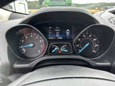 2018 Ford Escape, $10900. Photo 3
