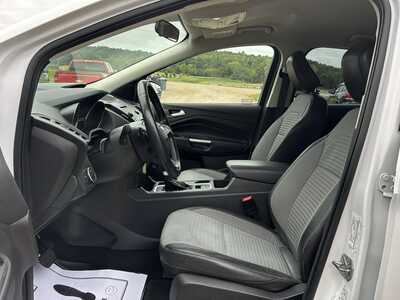 2018 Ford Escape, $10900. Photo 6