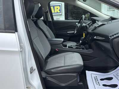 2018 Ford Escape, $10900. Photo 7