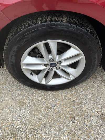 2016 Ford Edge, $8900. Photo 11