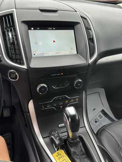 2016 Ford Edge, $8900. Photo 4