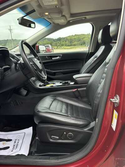2016 Ford Edge, $8900. Photo 8