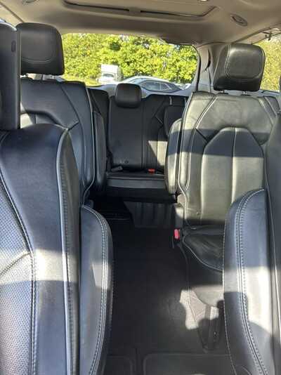 2018 Chrysler Pacifica, $12900. Photo 10