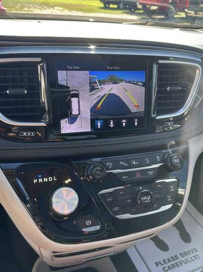 2018 Chrysler Pacifica, $12900. Photo 7