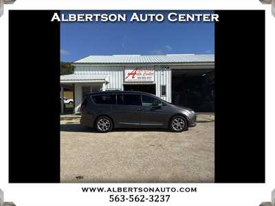 2018 Chrysler Pacifica, $12900. Photo 1