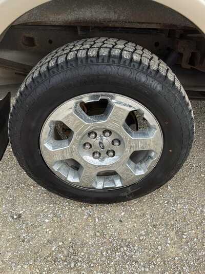 2012 Ford F-150, $8900. Photo 10