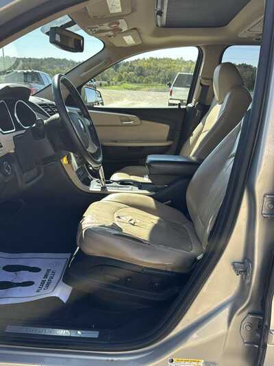 2011 Chevrolet Traverse, $1900. Photo 6