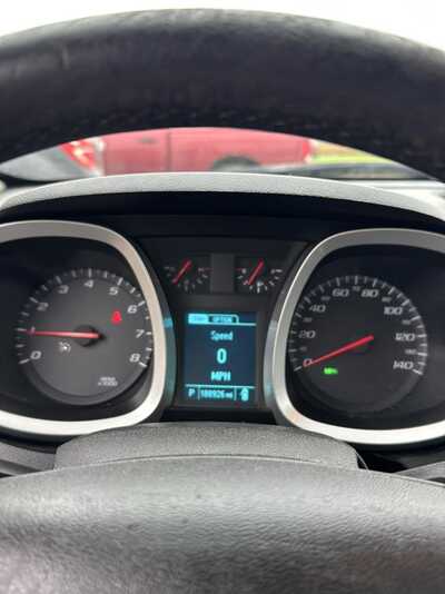 2013 Chevrolet Equinox, $3500. Photo 3