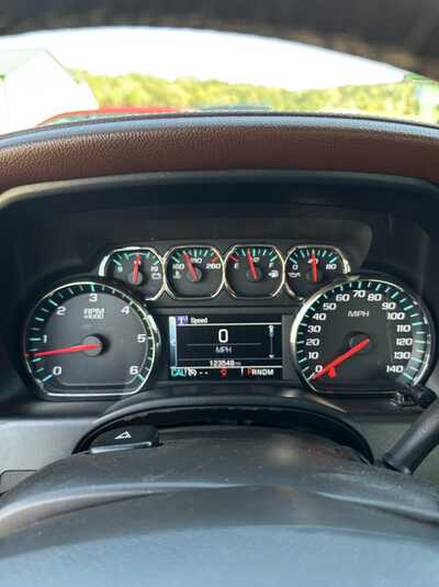 2016 Chevrolet 1500 Crew Cab, $17900. Photo 3