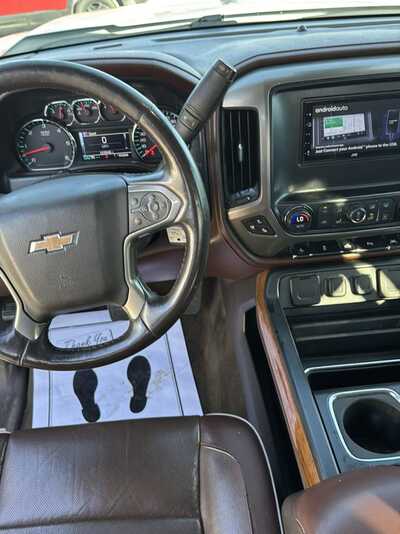 2016 Chevrolet 1500 Crew Cab, $17900. Photo 5