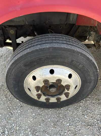 2002 International 4700, $14900. Photo 11