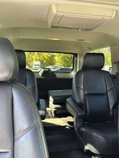 2012 Chevrolet Tahoe, $10900. Photo 10