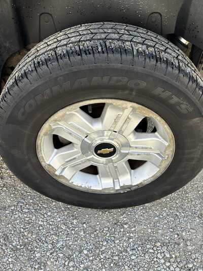 2012 Chevrolet Tahoe, $10900. Photo 12
