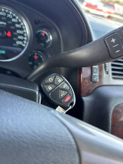 2012 Chevrolet Tahoe, $10900. Photo 5
