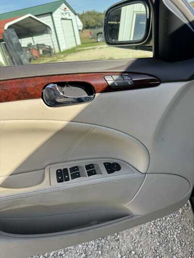 2007 Buick Lucerne, $9900. Photo 6